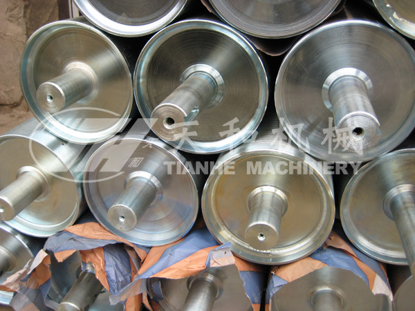 Lathe cutting roller